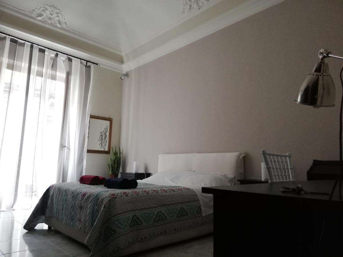 Inna'S Rooms In The History Center Catania Bagian luar foto