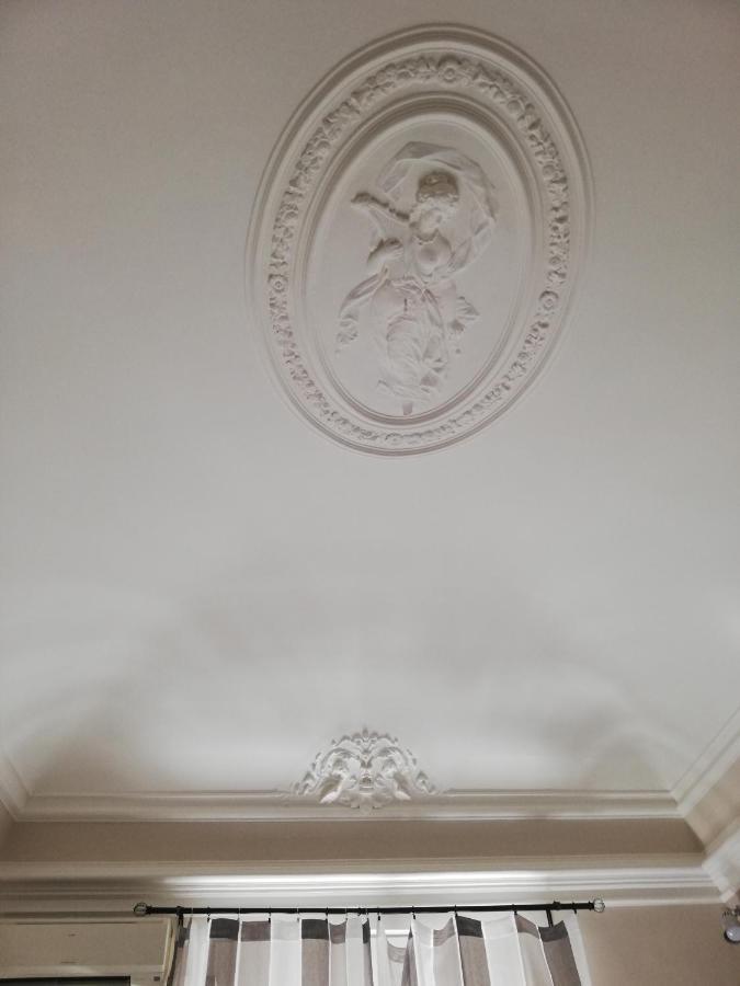 Inna'S Rooms In The History Center Catania Bagian luar foto