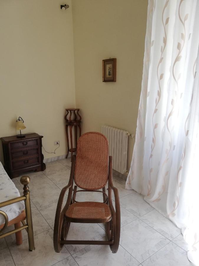 Inna'S Rooms In The History Center Catania Bagian luar foto